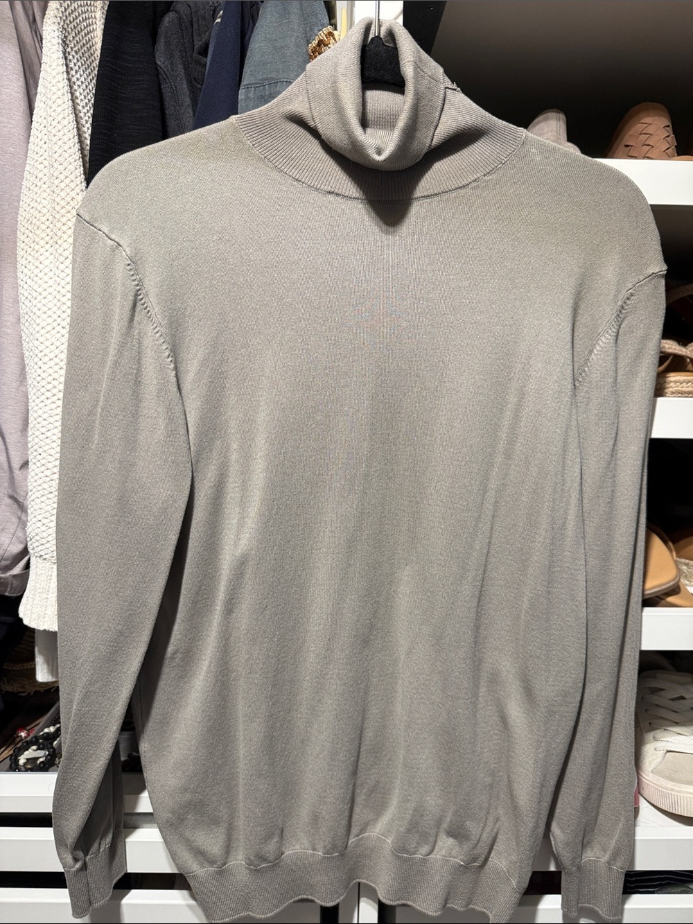 Classic Women’s Zara Turtleneck Sweater - Light Gray